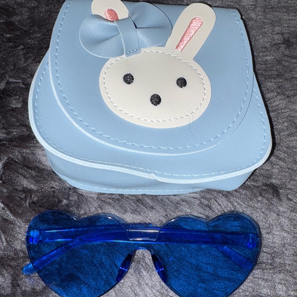 Blue Bunny Kids Bag with Heart Sunglasses